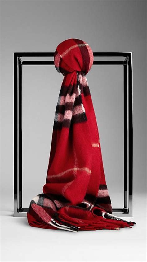 burberry prorsum scarf parade red 650